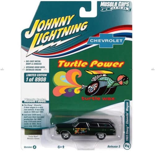 Johnny Lightning   1965 Chevy Chevelle Wagon   MUSCLE CARS US