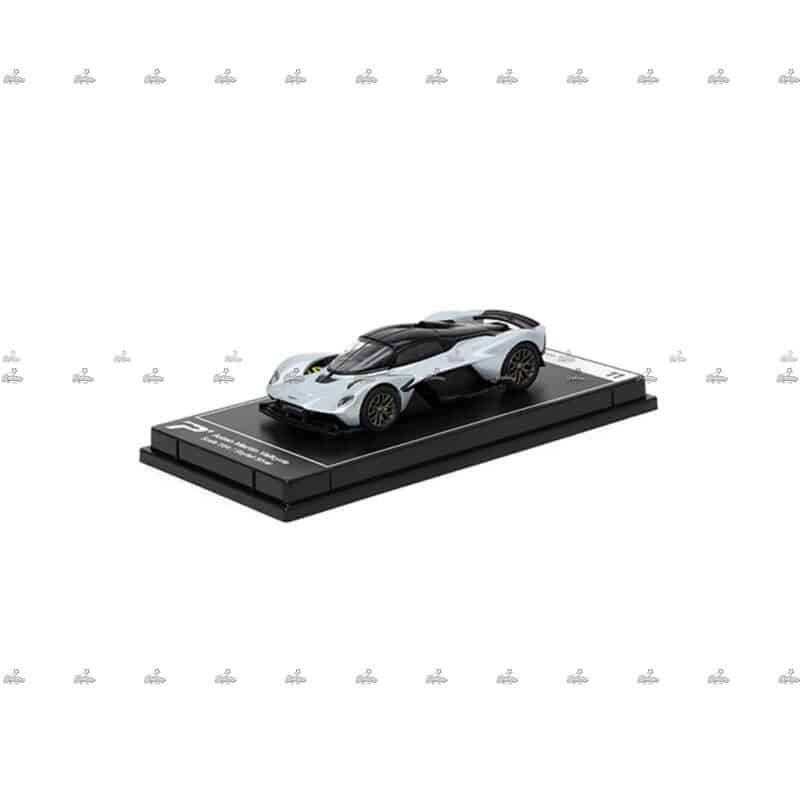 Poster Cars   H11   Aston Martin Valkyrie Skyfall Silver b