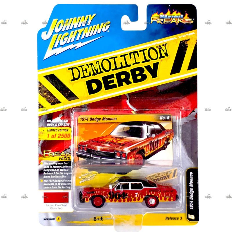 Johnny Lightning 1974 Dodge Monaco DEMOLITION DERBY